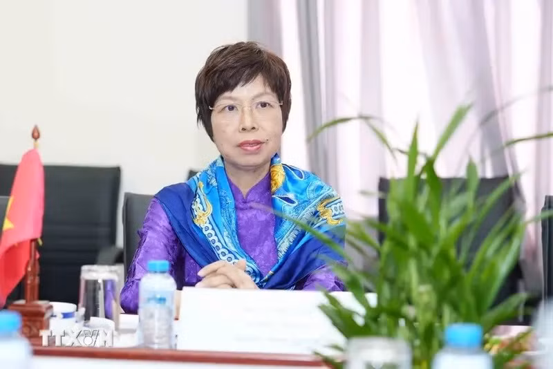 La directora general de la VNA, Vu Viet Trang, interviene en la cita (Foto: VNA) La directora general de la VNA, Vu Viet Trang, interviene en la cita (Foto: VNA)