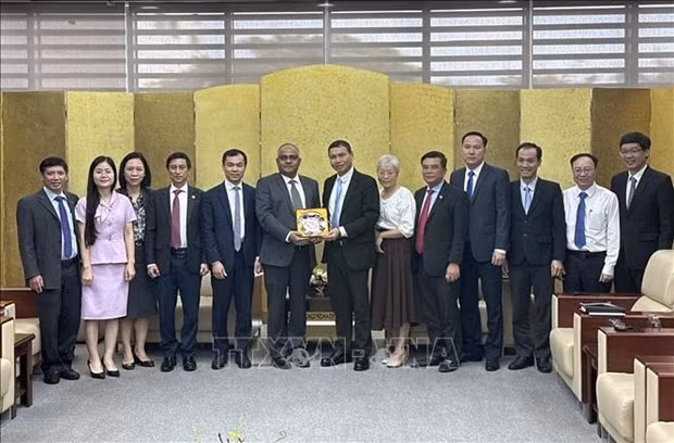 Delegados participantes en la cita. (Foto: VNA)