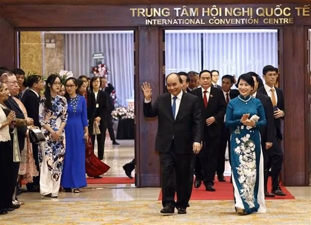 El presidente de Vietnam, Nguyen Xuan Phuc, y su cónyuge (Foto: VNA)