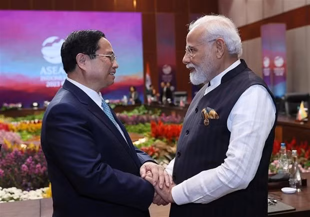 El primer ministro vietnamita, Pham Minh Chinh, se reúne con su homólogo indio, Narendra Modi. (Foto: VNA)