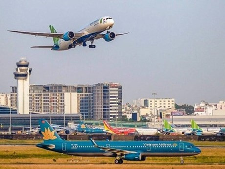 Actualmente, la lista de países exentos de visa turístico de Vietnam solo incluye siete países miembros de la UE, a saber, Alemania, Francia, Italia, España, Dinamarca, Suecia y Finlandia. (Foto: VNA)