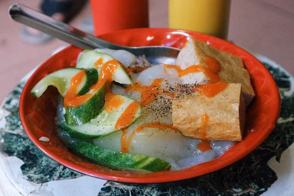 Platos deliciosos en los primeros días de invierno en Hanói ảnh 1