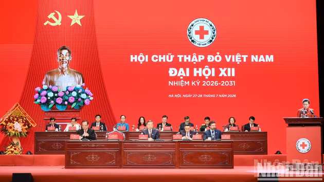 El secretario general del Partido Comunista y presidente de Vietnam, To Lam, asiste a la inauguración del XII Congreso Nacional de la Cruz Roja. (Foto: Nhan Dan)