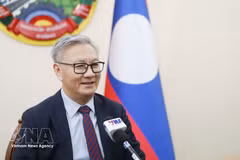 El viceprimer ministro y titular de Relaciones Exteriores de Laos, Thongsavan Phomvihane, durante la entrevista con la VNA (Foto: VNA)