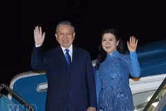 El secretario general del Partido Comunista y presidente de Vietnam, To Lam, y su esposa, Ngo Phuong Ly (Foto: VNA)