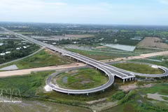 Una parte del proyecto de construcción de la autopista Cao Lanh - An Huu. (Foto: VNA)