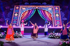 El Festival Thang Long-Hanói se ha consolidado gracias a la participación de numerosas compañías artísticas internacionales, incluida la delegación de la India.