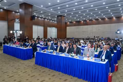 Panorama del foro. (Foto: hanoimoi.vn)