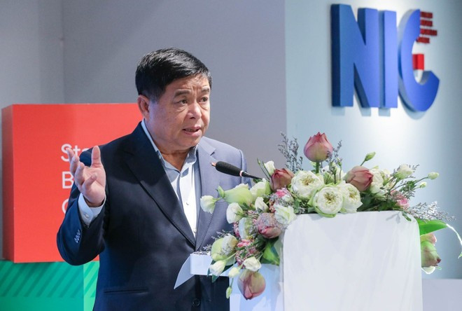 El vice primer ministro de Vietnam, Nguyen Chi Dung, interviene en la cita. (Fotografía: VNA) El vice primer ministro de Vietnam, Nguyen Chi Dung, interviene en la cita. (Fotografía: VNA)