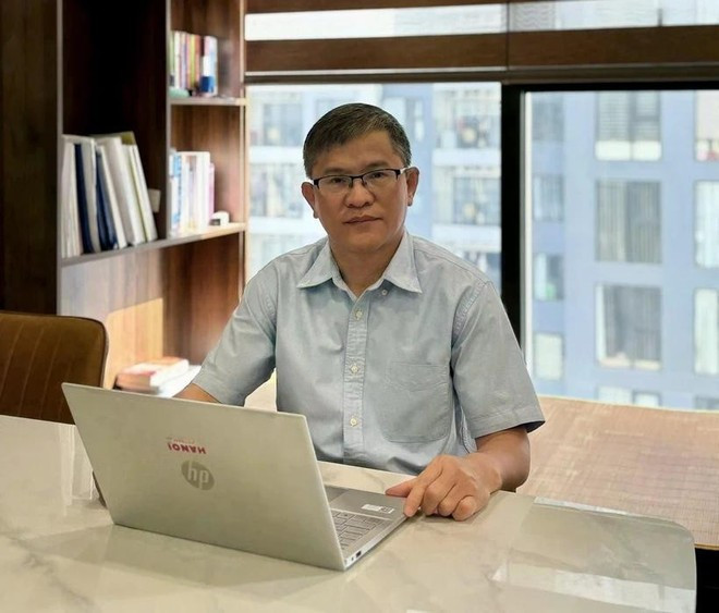 Nguyen Xuan Khoat, subdirector del Centro de Aplicación de Tecnologías de la Información de la Academia de Ciencias Sociales de Vietnam. (Fotografía: VNA) Nguyen Xuan Khoat, subdirector del Centro de Aplicación de Tecnologías de la Información de la Academia de Ciencias Sociales de Vietnam. (Fotografía: VNA)