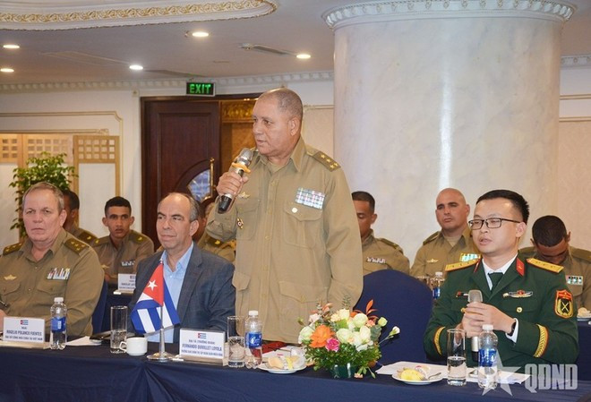 El jefe de la Sección Política del Ejército Oriental del FARC, coronel Fernando Quivillet Loyola. (Foto: qdnd.vn)