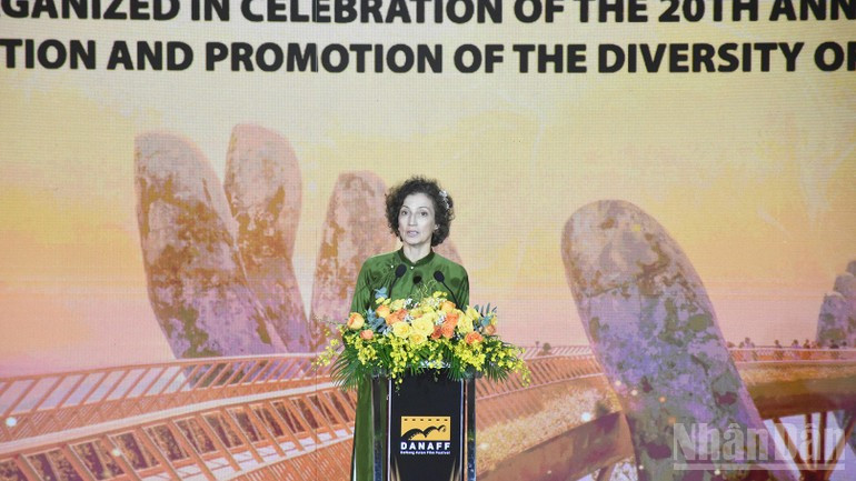 La directora general de la Unesco, Audrey Azoulay, figura entre los invitados internacionales a la inauguración del Danaff 2025. (Fotografía: Nhan Dan) La directora general de la Unesco, Audrey Azoulay, figura entre los invitados internacionales a la inauguración del Danaff 2025. (Fotografía: Nhan Dan)