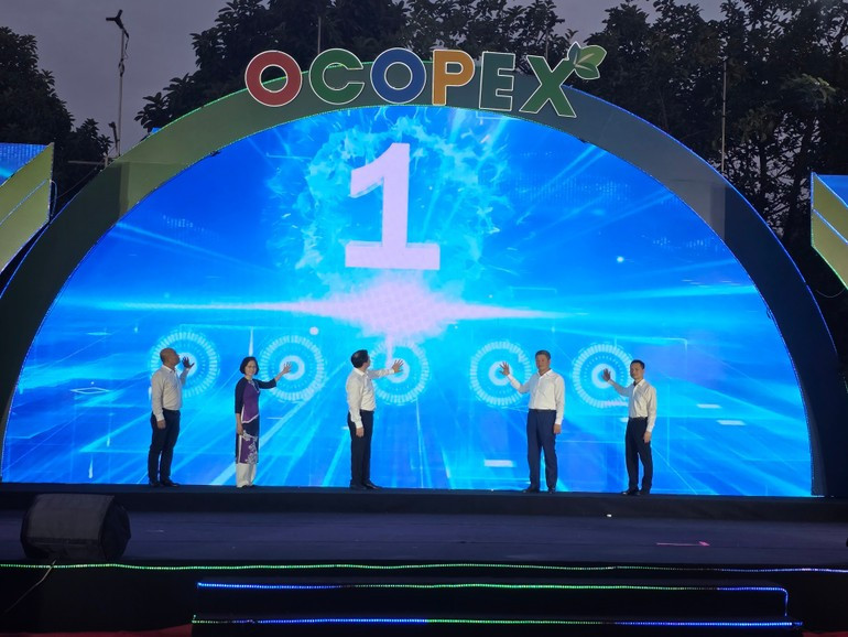 La Feria de Productos OCOP exportables está abierta durante este fin de semana. La Feria de Productos OCOP exportables está abierta durante este fin de semana.