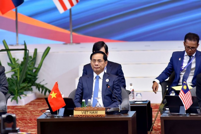 El vice primer ministro y titular de Relaciones Exteriores de Vietnam, Bui Thanh Son. (Fotografía: Ministerio de Relaciones Exteriores de Vietnam) El vice primer ministro y titular de Relaciones Exteriores de Vietnam, Bui Thanh Son. (Fotografía: Ministerio de Relaciones Exteriores de Vietnam)