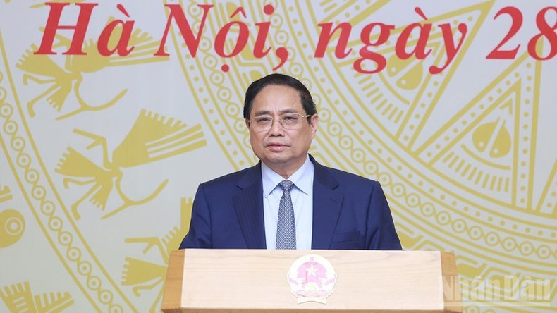 El primer ministro Pham Minh Chinh habla en la reunión. (Fotografía: Nhan Dan) El primer ministro Pham Minh Chinh habla en la reunión. (Fotografía: Nhan Dan)