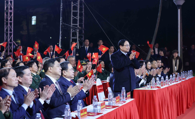 El primer ministro del país, Pham Minh Chinh, asiste al evento en Hanói.