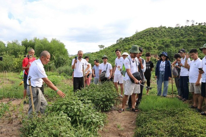 Los pobladores, arraigados a la agricultura, se esfuerzan por preservar su identidad cultural. (Fotografía: VNA) Los pobladores, arraigados a la agricultura, se esfuerzan por preservar su identidad cultural. (Fotografía: VNA)