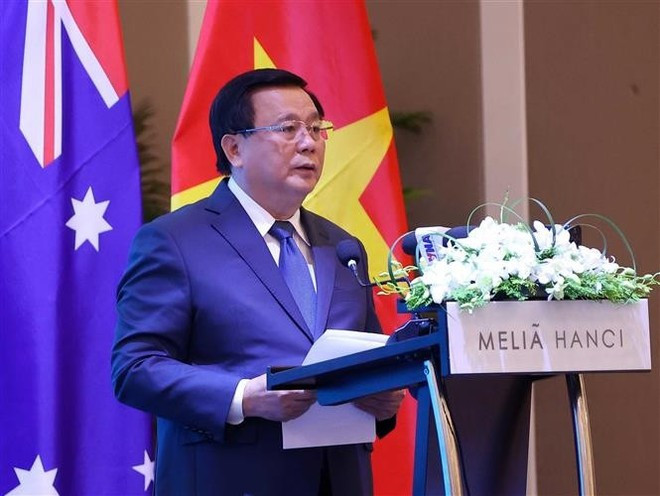 El profesor y doctor Nguyen Xuan Thang, director de la Academia Nacional de Política Ho Chi Minh, interviene en el evento. (Foto: VNA) El profesor y doctor Nguyen Xuan Thang, director de la Academia Nacional de Política Ho Chi Minh, interviene en el evento. (Foto: VNA)