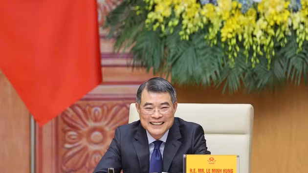 [Foto] Premier vietnamita pronuncia un discurso en Cumbre ampliada de AZEC