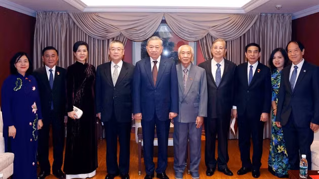 [Foto] Máximo dirigente de Vietnam se reúne con amigos chinos
