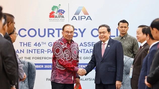 [Foto] Líder legislativo vietnamita se reúne con primer ministro de Malasia