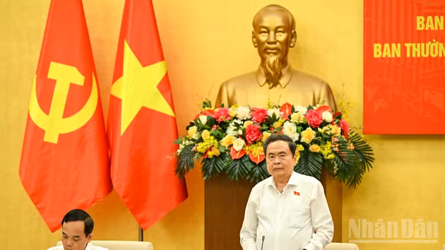 El secretario del Comité del Partido de la Asamblea Nacional vietnamita y presidente del Parlamento, Tran Thanh Man, pronuncia un discurso. (Foto: Duy Linh)
