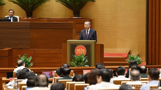 El secretario general del Partido Comunista y presidente de Vietnam, To Lam, interviene en la cita.