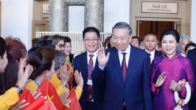 El secretario general del Partido Comunista y presidente de Vietnam, To Lam, asiste al evento.