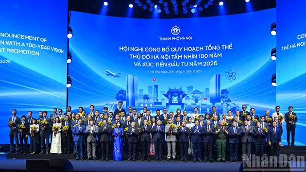 [Foto] Dirigente legislativo de Vietnam asiste a conferencia de presentación del Plan Maestro de Hanói 