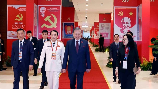 [Foto] Dirigentes del Partido y del Estado acuden a la sesión preparatoria del XIV Congreso Nacional del Partido