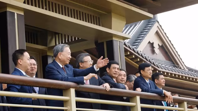El secretario general del Partido Comunista de Vietnam y presidente del Estado, To Lam, visita las obras de la Nueva Área de Xiong'an, en la provincia china de Hebei.