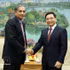El viceprimer ministro vietnamita Nguyen Van Thang recibe a Krisha Srinivasan, director de la región de Asia-Pacífico del Fondo Monetario Internacional. (Foto: VNA)