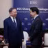 El secretario general del Partido Comunista de Vietnam y presidente del país, To Lam, y el primer ministro de Singapur, Lawrence Wong, asisten al Diálogo Shangri-La 2026. (Foto: VNA)