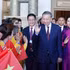El secretario general del Partido Comunista y presidente de Vietnam, To Lam, y su esposa se reúnen con los compatriotas residentes en Tailandia. (Foto: VNA)