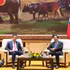 El Auditor General de Vietnam, Nguyen Huu Nghia, (izquierda) realiza una visita de cortesía al primer ministro laosiano, Sonexay Siphandone. (Foto: VNA)