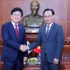 El ministro interino de Educación y Formación de Vietnam, Hoang Minh Son (derecha), y el titular de Educación de Corea del Sur, Choi Kyo-jin. (Foto: giaoducthoidai.vn)