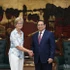 El primer ministro de Vietnam, Pham Minh Chinh, recibe a Christine Todd Whitman, quien al frente de una delegación de la Fundación Eisenhower realiza una visita de trabajo en el país. (Foto: Nhan Dan)