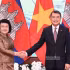 El primer ministro de Vietnam, Le Minh Hung, recibe a la presidenta de la Asamblea Nacional de Camboya, Samdech Khuon Sudary. (Foto: Nhan Dan)