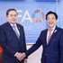 El presidente de la Asamblea Nacional de Vietnam, Tran Thanh Man (izquierda), y el director general de la Organización de las Naciones Unidas para la Alimentación y la Agricultura, Qu Dongyu.