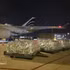 Los envíos se descargan en el aeropuerto. (Foto: VNA)