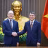 El primer ministro Le Minh Hung recibió en mayo al embajador de Rusia en Vietnam, Gennady Bezdetko. (Foto: VNA)