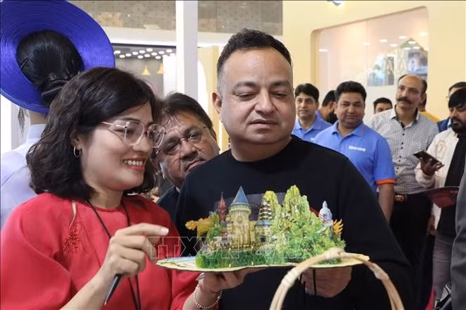 Turistas indios en el evento. (Fuente: VNA)