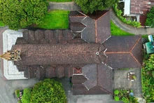 Vista aérea de la Catedral de madera de Kon Tum 