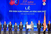 [Foto] Celebran 55 aniversario de la primera emisión de un programa televisivo en Vietnam