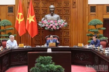 El primer ministro de Vietnam, Pham Minh Chinh, preside la reunión. (Foto: Nhan Dan)