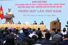 El primer ministro de Vietnam, Pham Minh Chinh, habla en la reunión. (Foto: Nhan Dan)