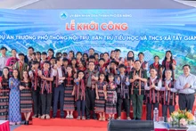 [Foto] Premier vietnamita da inicio a la construcción de un internado multigrado en Da Nang