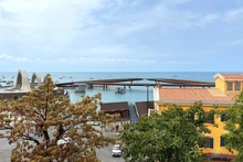 Un rincón del pueblo del atardecer en la isla de Phu Quoc. (Foto: VNA)