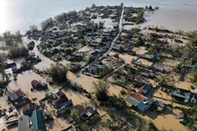 La comuna de Nghi Xuan, en la provincia central de Ha Tinh, queda sumergida por las inundaciones. (Foto: VNA) 