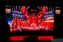 La película de concierto “La Patria en el corazón” es una obra del director Nguyen Manh Tuan y el guionista Vu Liem. (Foto: Nhan Dan)